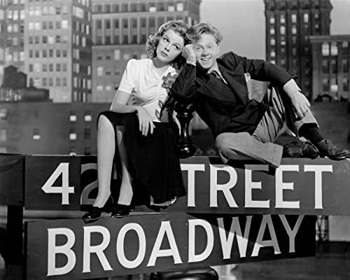 Csajok a Broadway-n, 1941-Ben Judy Garland Mickey Rooney tetején New York-i jel 5x7 fotó
